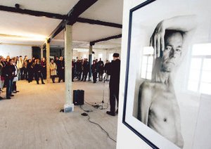 Die künstlerische Auseinandersetzung mit dem Thema ist ein Schwerpunkt der Veranstaltungsreihe „Alt“, die am Freitag eröffnet wurde. Foto: jh